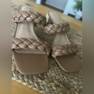 Sincerely Jules tan slip on sandals with 2” wood grain look heel size 8.5